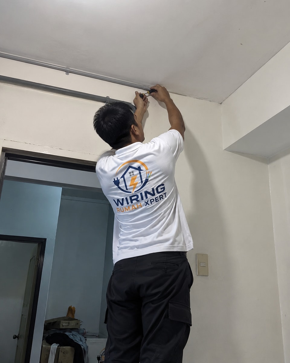 Wiring Penuh Rumah Teres Petaling Jaya — Renovation 30 Tahun ke Baru